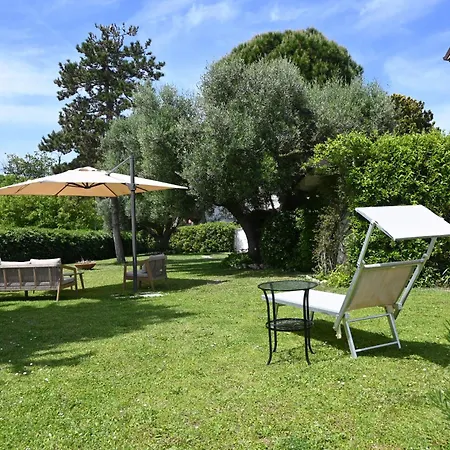 Azalee - Numana, Meraviglioso Trilocale Con 500mq Di Giardino Numana