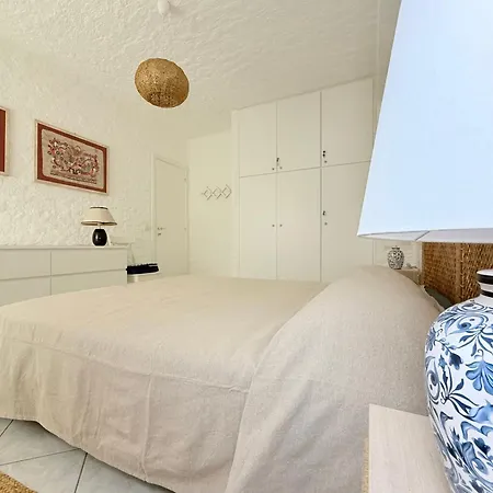Azalee - Numana, Meraviglioso Trilocale Con 500mq Di Giardino Apartamento Numana